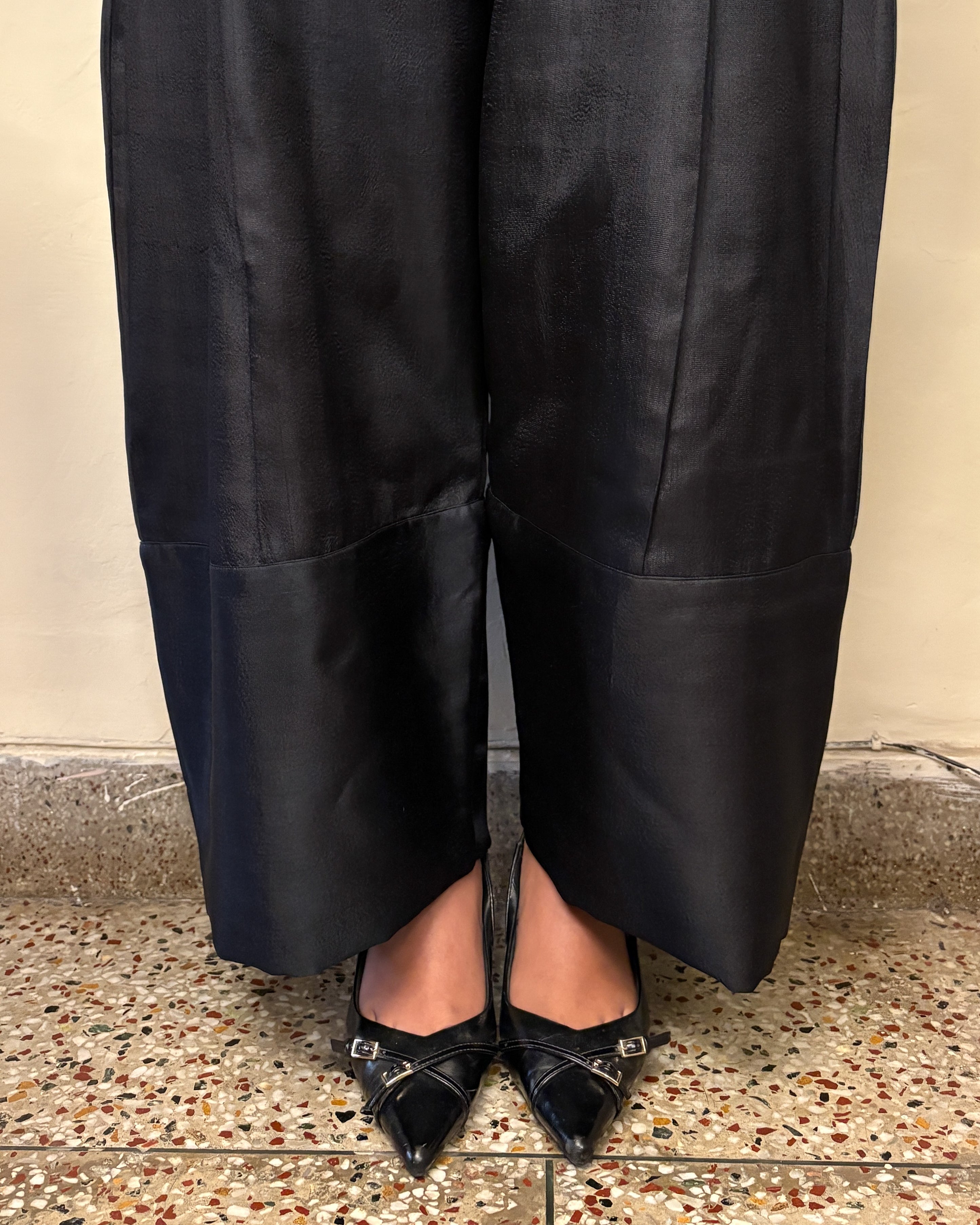 Barrel pants - handloom cotton silk (black)